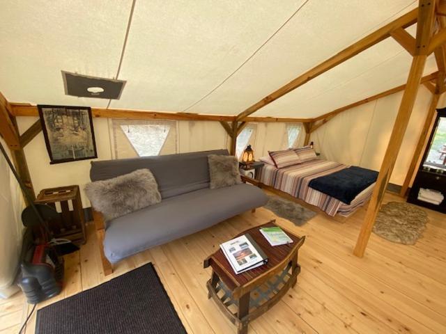 Umpqua'S Last Resort - Wilderness Cabins, Rv Park & Glamping Idleyld Park Buitenkant foto